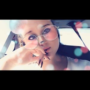 Meet your Posher, Meghan